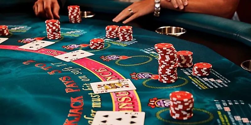 Cách chơi Blackjack cổ điển siêu dễ dàng